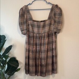 En Saison Plaid Puff Sleeve babydoll Dress with gold shimmer threading Large